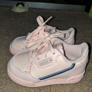 Adidas continental 80